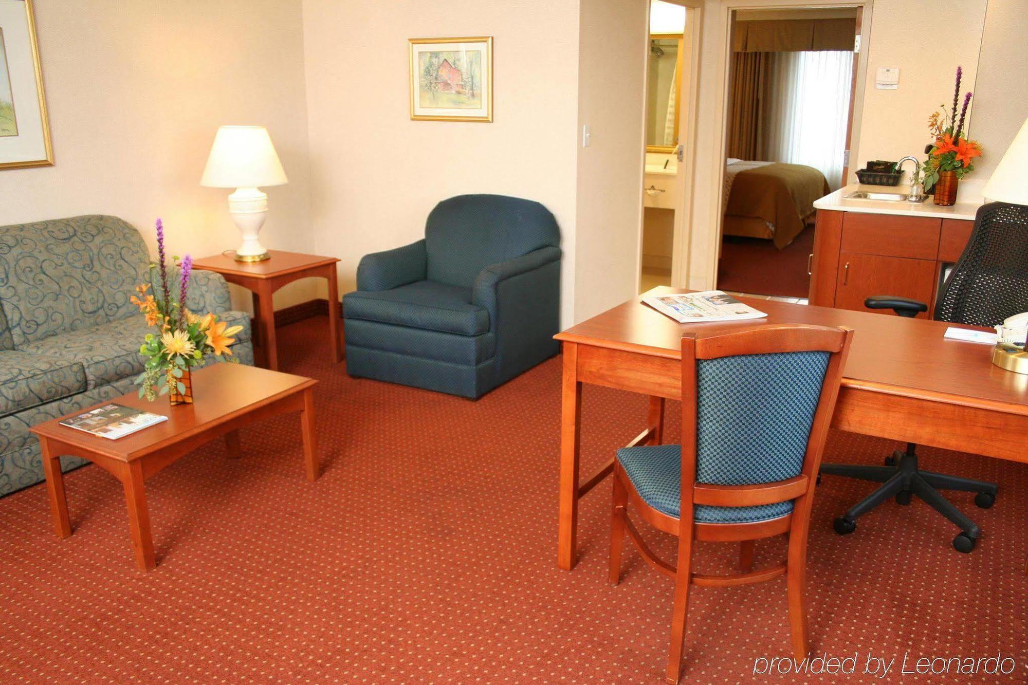 Embassy Suites By Hilton Columbus Dublin Room photo